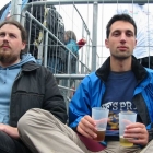 Max und Jacques meditieren. Max und Jacques meditieren.
